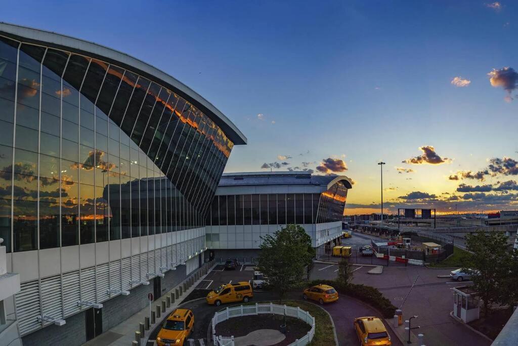 Swj 2Nd - Times Sq, Brooklyn Bridge, Lga In 15 Min Apartment New York Exterior photo